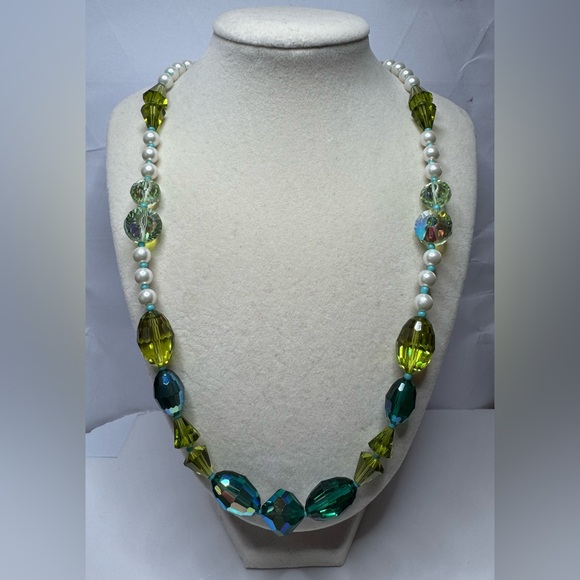 Vendome Jewelry - Vintage Vendome Green and Blue Beaded Necklace